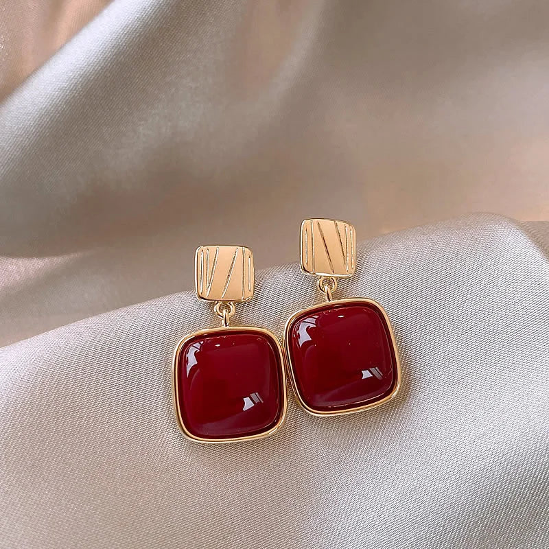 Light Luxury Zircon Stud Earrings Simple Cross Hollow Geometric Earrings Wedding Party Exquisite Ear Jewellery Women Gifts